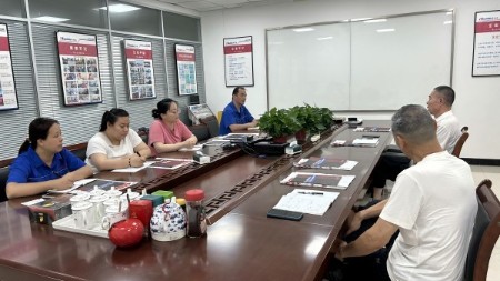 華仕達團隊會(huì )議確保3PE防腐生產(chǎn)線(xiàn)和噴涂纏繞生產(chǎn)線(xiàn)順利交付