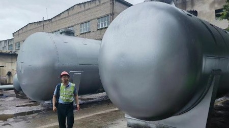 華仕達團隊在川渝地區管道設備技術(shù)服務(wù)
